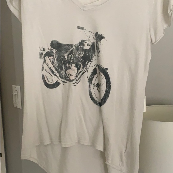 Graphic Tee - Picture 2 of 4